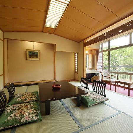 Iizaka Hotel Juraku Фукушима Екстериор снимка