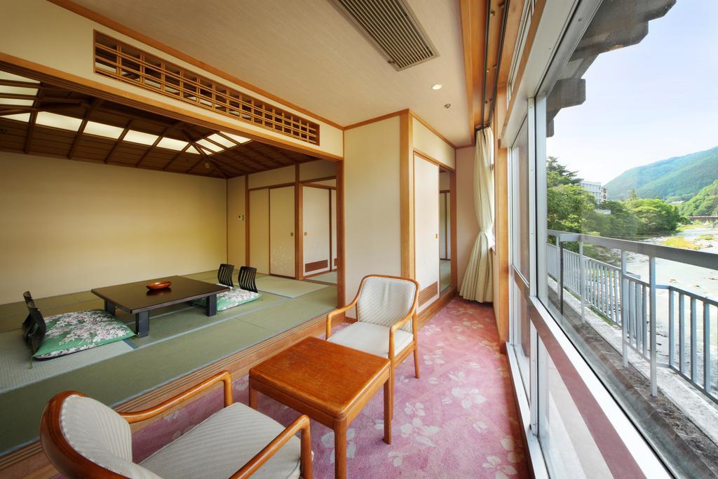 Iizaka Hotel Juraku Фукушима Екстериор снимка